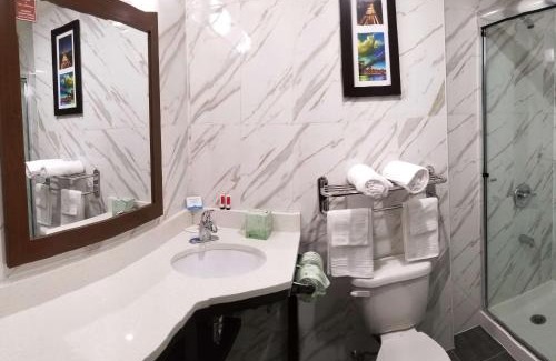Flatlands Hotel | Days Inn by Wyndham Brooklyn Marine Park