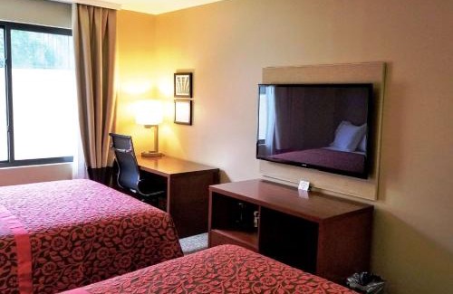 Flatlands Hotel | Days Inn by Wyndham Brooklyn Marine Park