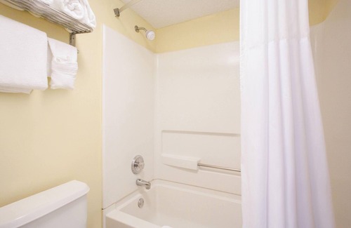 Brooksville Hotel | Days Inn by Wyndham Brooksville/Dade City