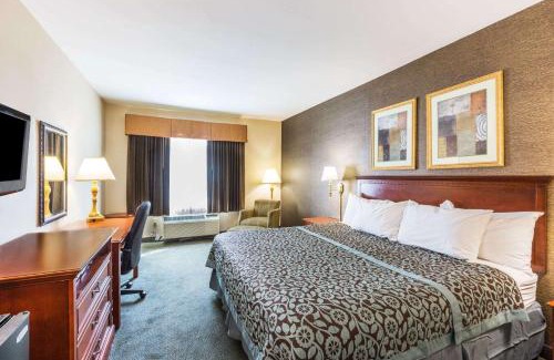 Hackettstown Hotel | Days Inn by Wyndham Budd Lake