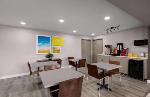 Childersburg Hotel | Days Inn by Wyndham Childersburg