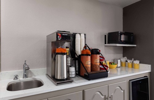 Childersburg Hotel | Days Inn by Wyndham Childersburg/Sylacauga