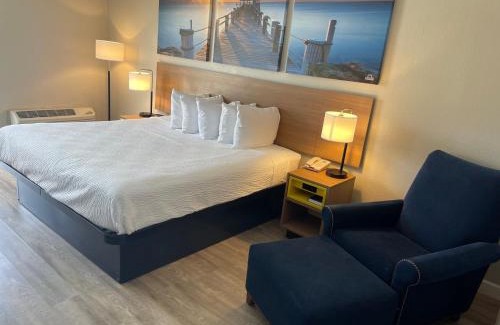 Cape Fear Hotel | Days Inn by Wyndham Fayetteville-South/I-95 Exit 49