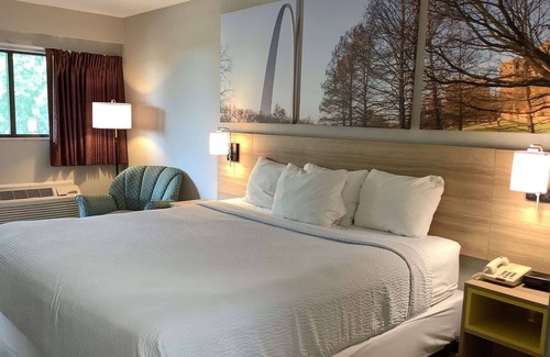 Kingdom City Hotel | Days Inn by Wyndham Kingdom City
