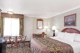 Lawndale Hotel | Days Inn by Wyndham Los Angeles LAX/Redondo&ManhattanBeach
