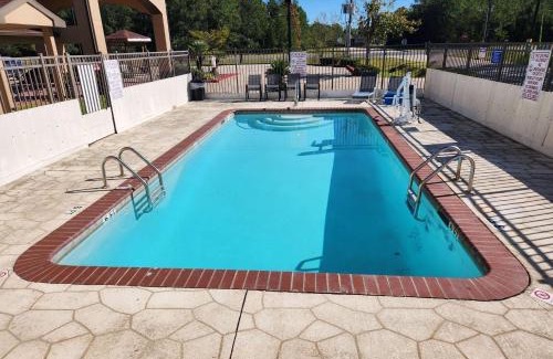 Lumberton Hotel | Days Inn by Wyndham Lumberton
