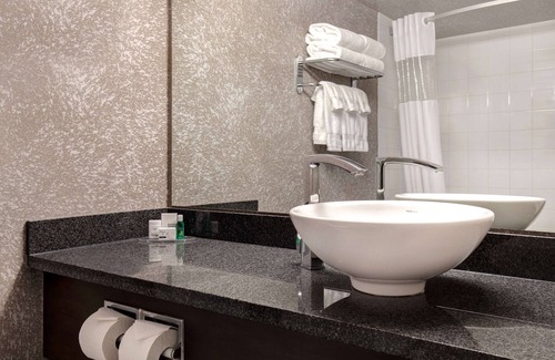 Medicine Hat Hotel | Days Inn by Wyndham Medicine Hat