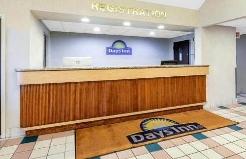 Milan Hotel | Days Inn by Wyndham Milan Sandusky South