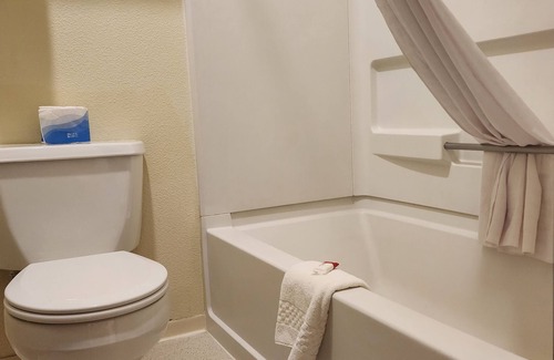 Wye Hotel | Days Inn by Wyndham Missoula Airport