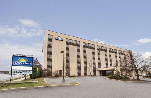 Ottawa Division Hotel | Days Inn by Wyndham Ottawa West