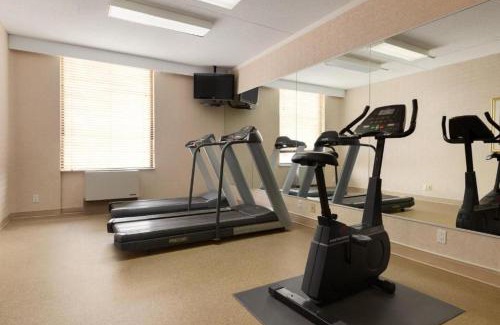 Ottawa Division Hotel | Days Inn by Wyndham Ottawa West