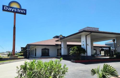 Portland Hotel | Days Inn by Wyndham Portland/Corpus Christi