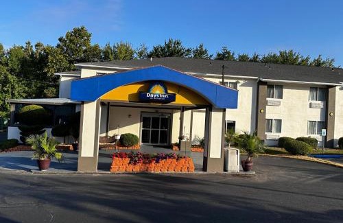 Runnemede Hotel | Days Inn by Wyndham Runnemede Philadelphia Area