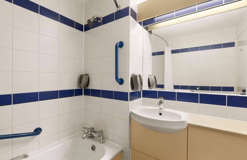 Wonston Hotel | Days Inn by Wyndham Sutton Scotney South