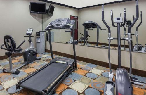 Marquez Hotel | Days Inn & Suites by Wyndham Marquez