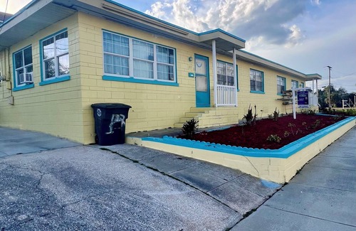 Smith's Memento Apartment | Daytona Beach