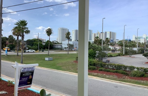 Smith's Memento Apartment | Daytona Beach