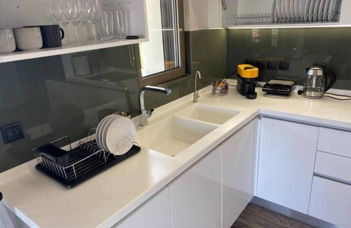 Khalandrion Apartment | Dazzling and stylish 2BR Apartment