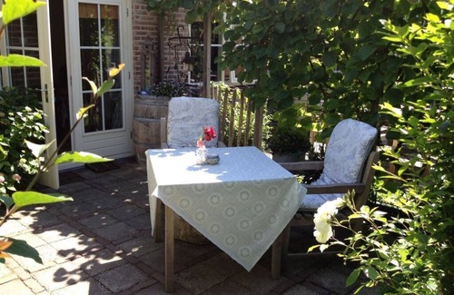 Biggekerke House | De 2 Biggetjes Comfortable holiday residence