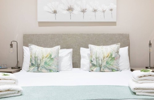 Oudtshoorn House | De Akker Guest House - Family