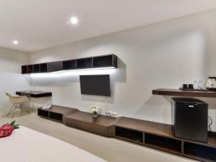 Nong Bon Hotel | De Botan Srinakarin Hotel & Residence