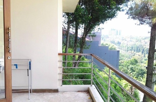 Ciburial Villa | De Bukit Dago Villa by HouseinBandung