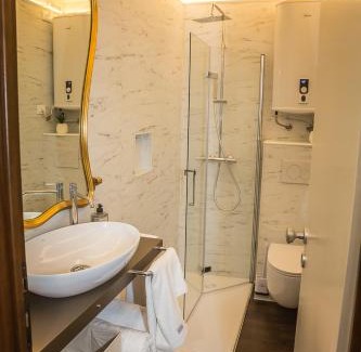 Pordenone Apartment | De Caesar Suite Pordenone