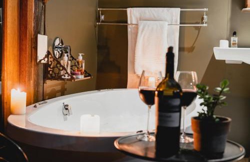 Oudtshoorn House | De Cango Farm
