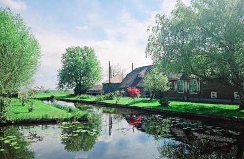 Demmerik Apartment | De Groene Papegaai