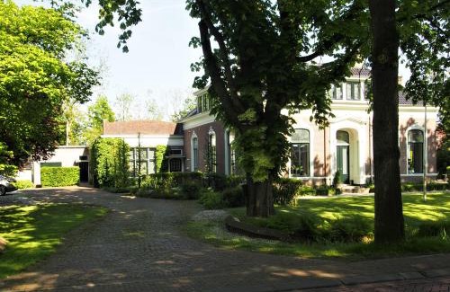 Zuidhorn Apartment | De oude dokterspraktijk