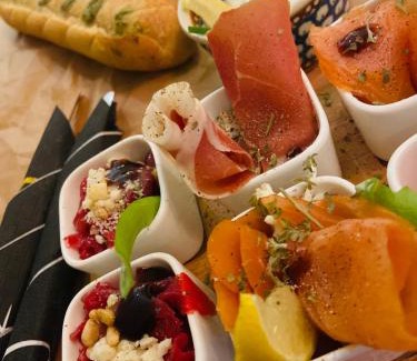 Hoogeveen Bed & Breakfast | De Tuinkamer-----Privé diner op de kamer mogelijk!!!