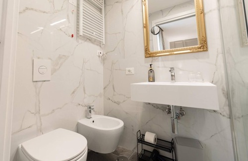 Esquilino Apartment | De Vince Suites Luxury Apartment