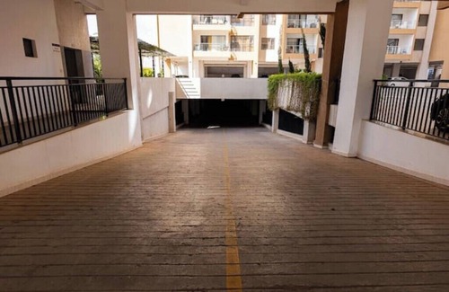 Nairobi Apartment | Deal Getaway/City views