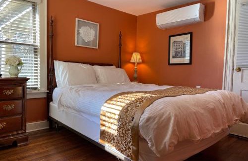 Summit Hotel | DeBary Inn