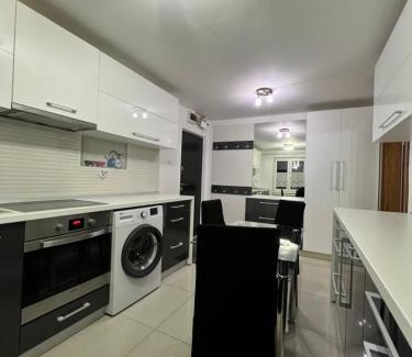 Lugoj Apartment | Debo Apartament