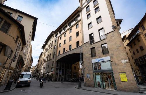 Oltrarno Apartment | Deborah's nest