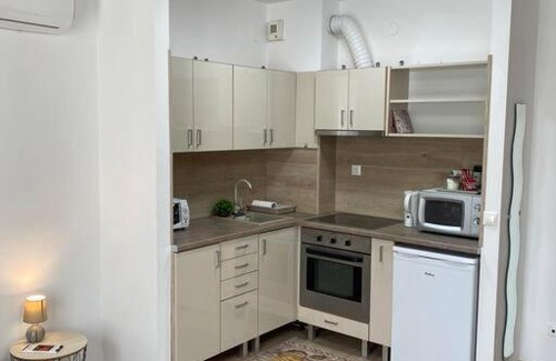 Debrecen Apartment | Debrecen belváros klímás/City Center/hotelszoba