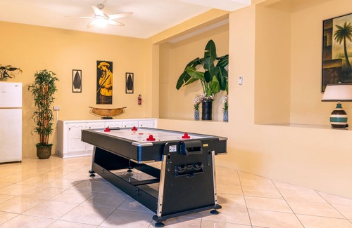 Gate Park Villa | Decaj 2BR in Cap Estate by Personal Villas - Ideal for Romantic Escapades