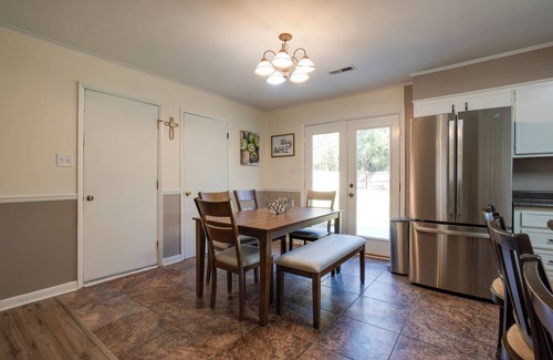 Decatur House | Decatur Vacation Rental Retreat w/Private Yard!