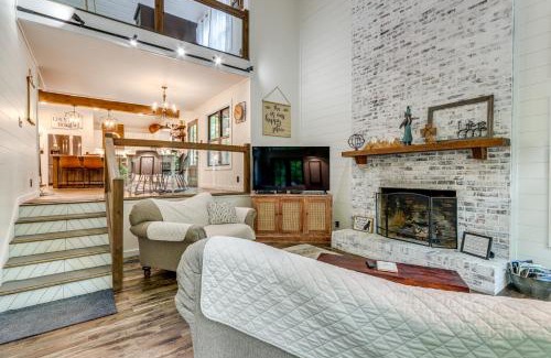 Ellijay House | Deck and Fire Pit Bliss Mountaintown Creek Cottage!