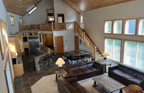 Stambaugh House | Deepwater Lodge Chicaugon Lake!