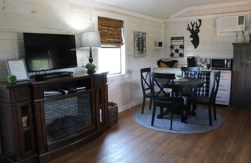 Talihina Cabin | Deer Cabin at Mountain View Retreat