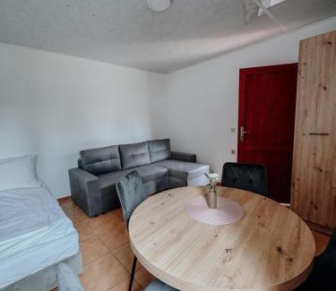 Swierklaniec Ski Chalet | Deer Camp