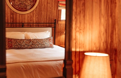 Haines Falls Hotel | Deer Mountain Inn