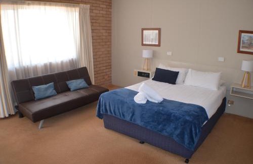 Armidale Hotel | Deer Park Motor Inn Armidale