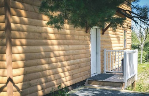 Kenora Cabin | Deer Run Cabin - Lakewood Park Cabins