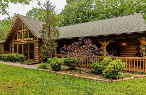 Ridgedale House | Deer Tracks with HotTub, GameTable