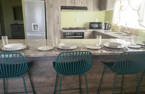Chaneng Bed & Breakfast | Dees B and B