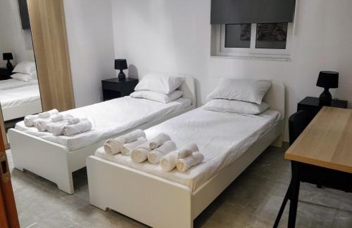 Naxxar Apartment | Deggies Apartments - spacious, modern apartment!