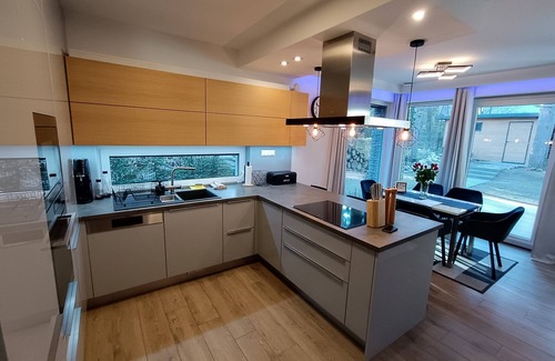Tata House | Dein Ruhiges Traumhaus in Tata, in See- und Golfplatznähe für max 8 Gäste
